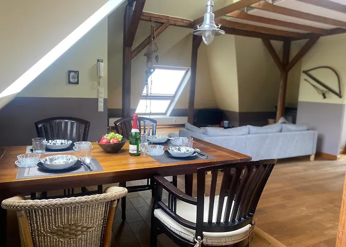 Dachgeschossloft Mit Aussicht Ins Erzgebirge Apartmán Gornsdorf