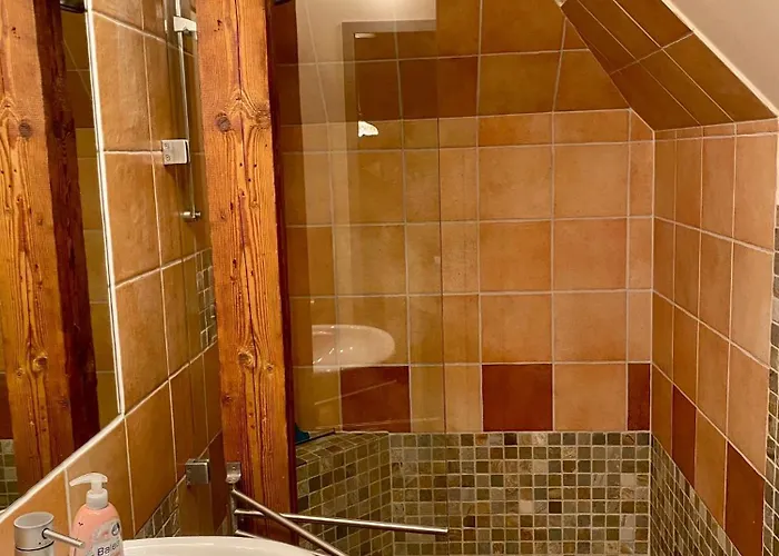 Dachgeschossloft Mit Aussicht Ins Erzgebirge Gornsdorf